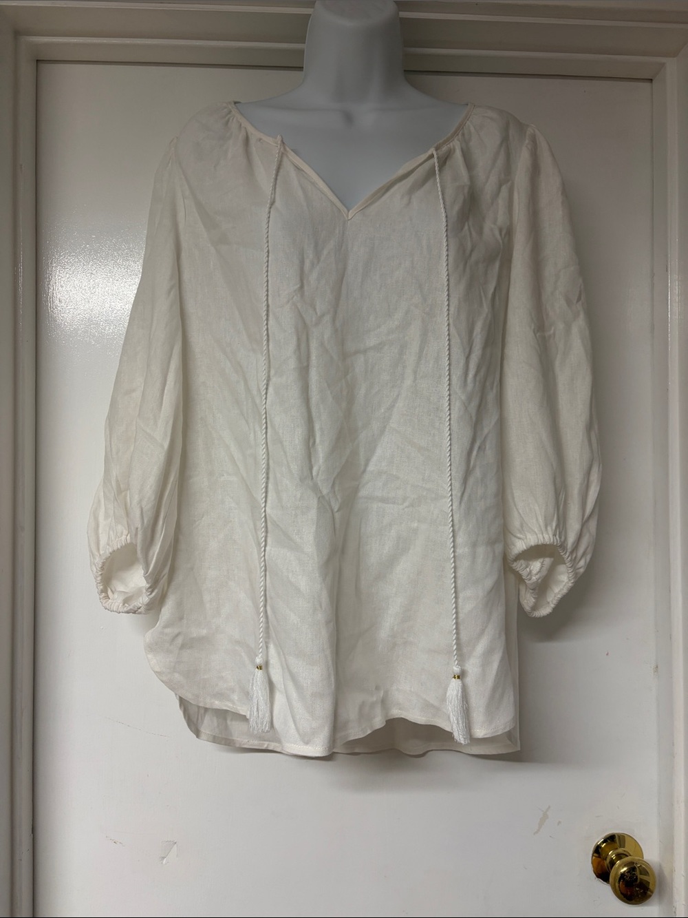 Jones New York Cream Peasant Blouse with Tassel Ties Size Medium NWT